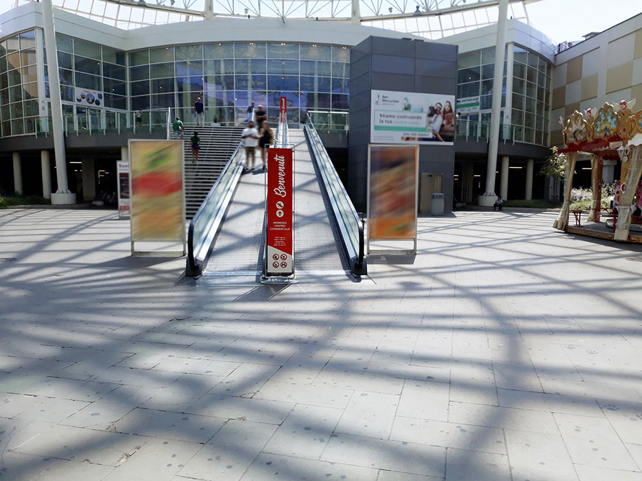 restyling totem restyling totem di cortesia