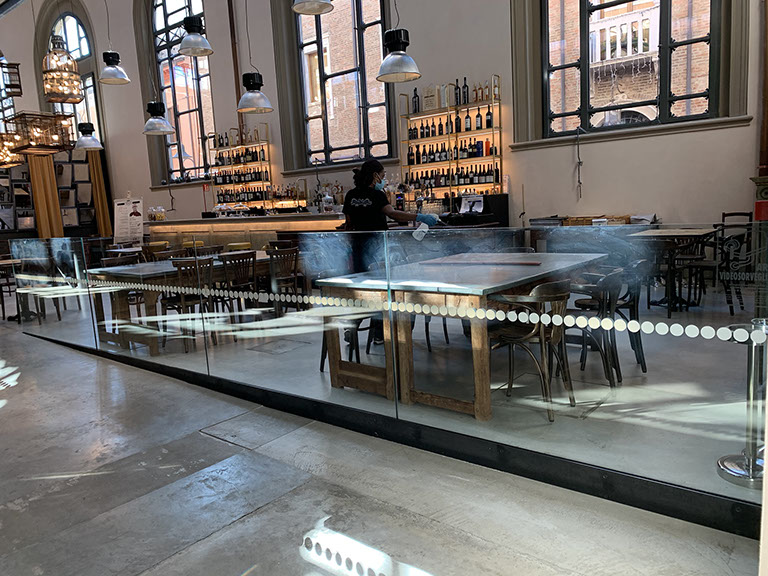 vetrofania vetrofania in prespaziato