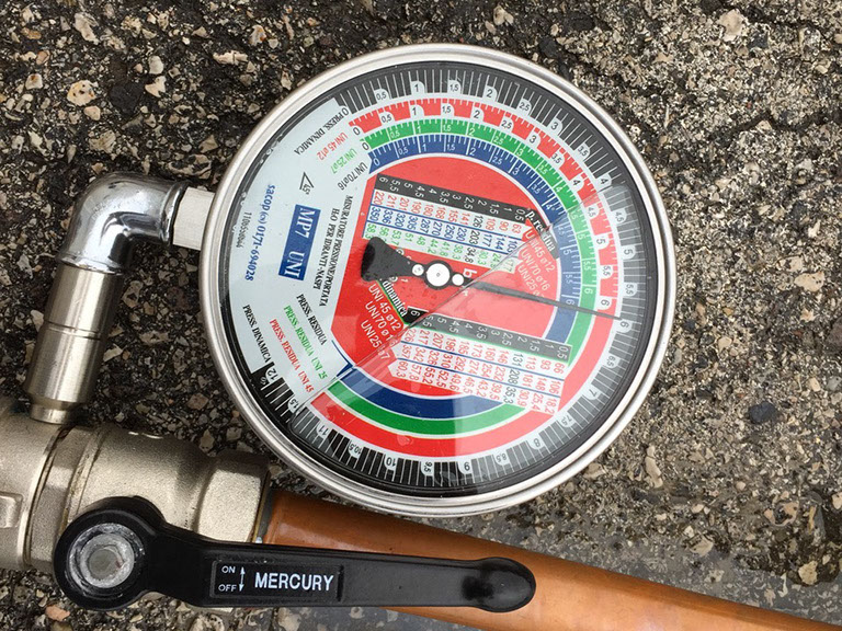 prove strumentali di portata di impianti antincendio con idoneo tubo di pytho prove strumentali di portata di impianti antincendio con idoneo tubo di pytho