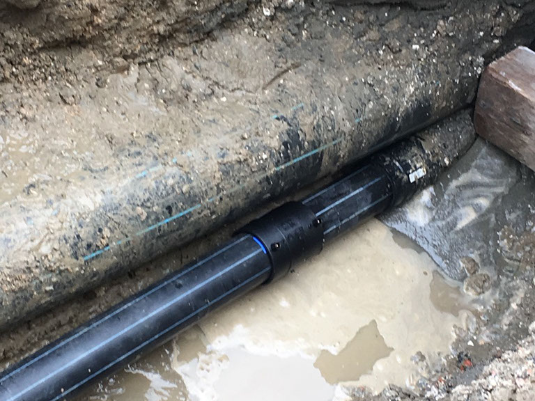 interventi di riparazione e ripristino previo utilizzo di escavatori di proprietà interventi di riparazione e ripristino previo utilizzo di escavatori di proprietà