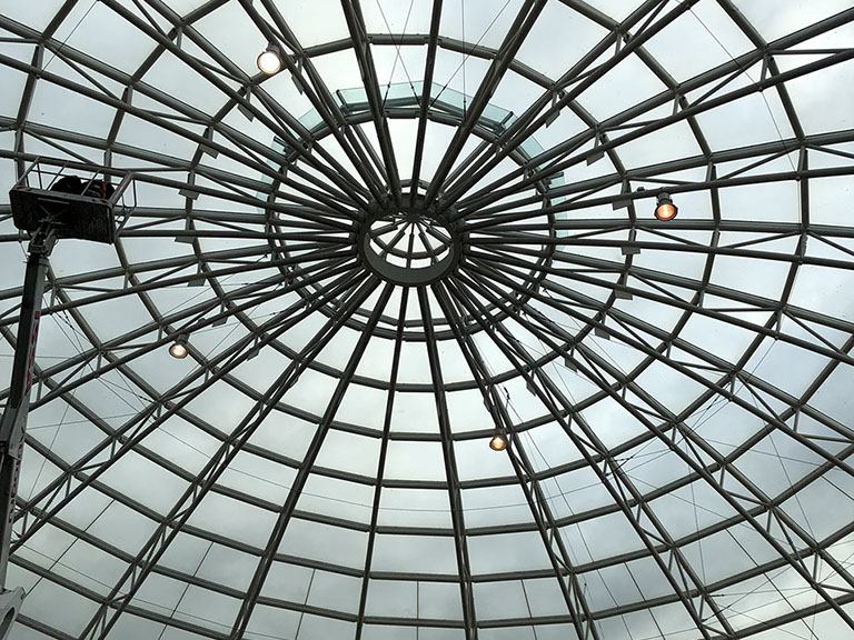 sostituzione luci con piattaforma sostituzione luci con piattaforma