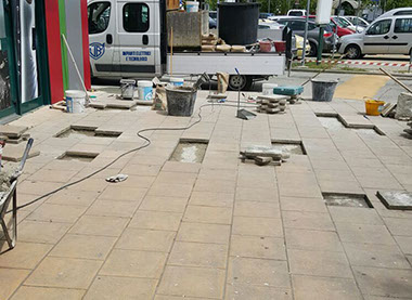 Intervento di ripristino edile di pavimentazione esterna Intervento di ripristino edile di pavimentazione esterna